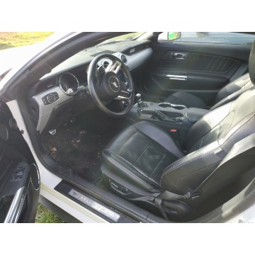 Ford Mustang 2017 benzyna - Na sprzedaż za 70 725 zł - Wrocław - zdjęcie 3