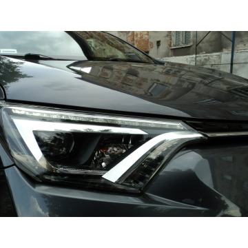 Toyota   SUV 2017,  2.5 hybryda, automat - Na sprzedaż za 79 900 zł - Lublin - zdjęcie 4