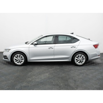 Skoda Octavia  Sedan/Limuzyna 2022,  1.5 benzyna - Na sprzedaż za 64 700 zł - Gdańsk - zdjęcie 8