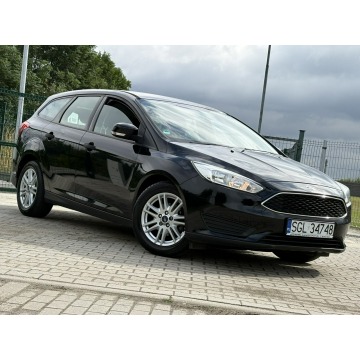 Ford Focus  Kombi 2015,  1.0 benzyna - Na sprzedaż za 17 900 zł - Knurów - zdjęcie 2