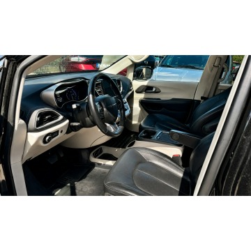 Chrysler Pacifica  Minivan/Van 2021,  3.6 benzyna+LPG, automat - Na sprzedaż za 110 000 zł - Gdynia - zdjęcie 7
