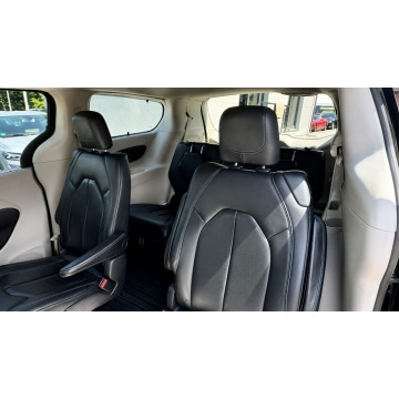 Chrysler Pacifica  Minivan/Van 2021,  3.6 benzyna+LPG, automat - Na sprzedaż za 110 000 zł - Gdynia - zdjęcie 8
