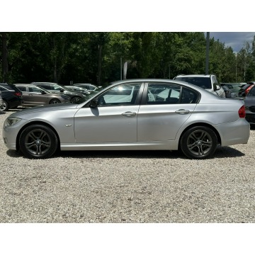 BMW Seria 3  Sedan/Limuzyna 2009,  2.0 diesel - Na sprzedaż za 17 900 zł - Pęcice - zdjęcie 4