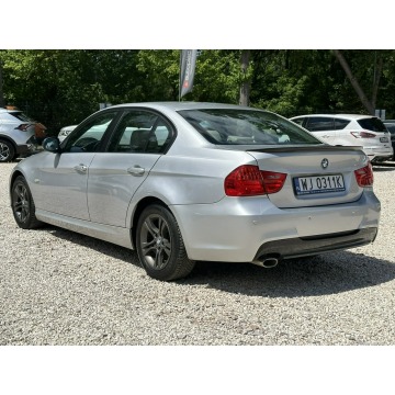 BMW Seria 3  Sedan/Limuzyna 2009,  2.0 diesel - Na sprzedaż za 17 900 zł - Pęcice - zdjęcie 5
