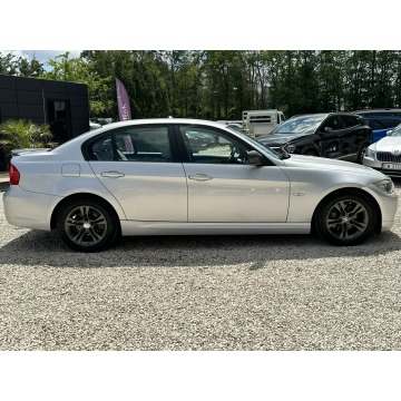 BMW Seria 3  Sedan/Limuzyna 2009,  2.0 diesel - Na sprzedaż za 17 900 zł - Pęcice - zdjęcie 8