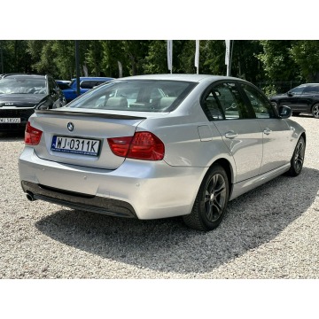BMW Seria 3  Sedan/Limuzyna 2009,  2.0 diesel - Na sprzedaż za 17 900 zł - Pęcice - zdjęcie 7