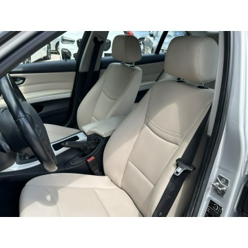 BMW Seria 3  Sedan/Limuzyna 2009,  2.0 diesel - Na sprzedaż za 17 900 zł - Pęcice - zdjęcie 12