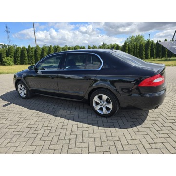 Skoda Superb  Hatchback 2012,  1.4 benzyna - Na sprzedaż za 22 900 zł - Kutno - zdjęcie 12