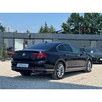 Volkswagen Passat  Sedan/Limuzyna 2019,  2.0 benzyna, automat - Na sprzedaż za 84 900 zł - Michałowice-Wieś - zdjęcie 4