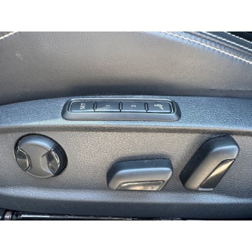 Volkswagen Passat  Sedan/Limuzyna 2019,  2.0 benzyna, automat - Na sprzedaż za 84 900 zł - Michałowice-Wieś - zdjęcie 12