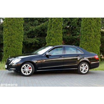 Mercedes - Benz E-klasa  Sedan/Limuzyna 2010,  1.8 benzyna - Na sprzedaż za 37 900 zł - Ostrów Mazowiecka - zdjęcie 4