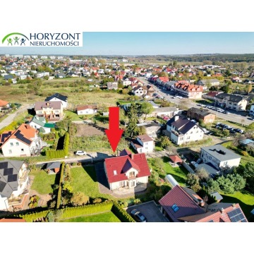 Piękny dom z ogrodem w centrum Żukowa