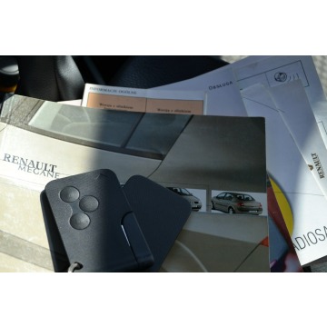 Renault Megane  Sedan/Limuzyna 2004,  1.4 benzyna - Na sprzedaż za 2 999,00 zł - Częstochowa - zdjęcie 10