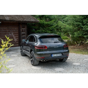 Porsche Macan  SUV 2016,  3.0 diesel, automat - Na sprzedaż za 109 777 zł - Ropczyce - zdjęcie 2