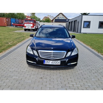 Mercedes - Benz E-klasa  Kombi 2012,  2.2 diesel, automat - Na sprzedaż za 47 500 zł - Strobice - zdjęcie 5