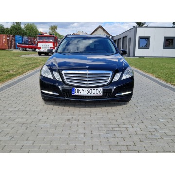 Mercedes - Benz E-klasa  Kombi 2012,  2.2 diesel, automat - Na sprzedaż za 47 500 zł - Strobice - zdjęcie 6