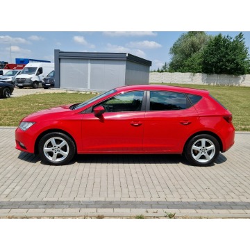 Seat Leon  Hatchback 2015,  1.2 benzyna - Na sprzedaż za 25 900 zł - Strobice - zdjęcie 3