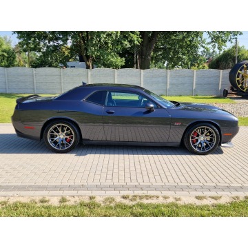 Dodge Challenger  Coupe/Sportowy 2016,  6.4 benzyna+LPG, automat - Na sprzedaż za 179 000 zł - Strobice - zdjęcie 9