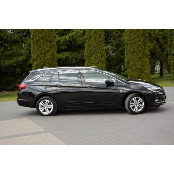 Opel Astra  Hatchback 2017,  1.4 benzyna - Na sprzedaż za 35 900 zł - Ostrów Mazowiecka - zdjęcie 4