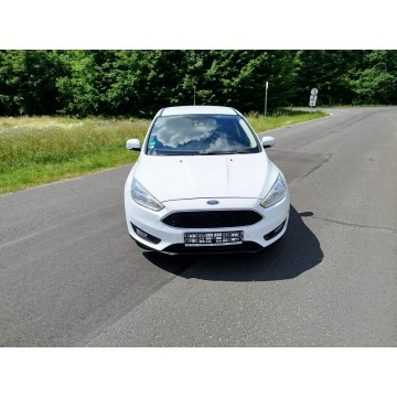 Ford Focus  Hatchback 2015,  1.0 benzyna - Na sprzedaż za 21 800 zł - Jarocin - zdjęcie 2