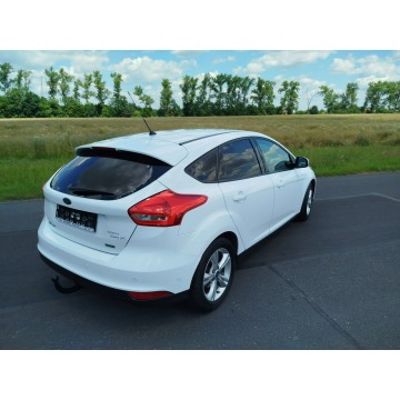 Ford Focus  Hatchback 2015,  1.0 benzyna - Na sprzedaż za 21 800 zł - Jarocin - zdjęcie 7
