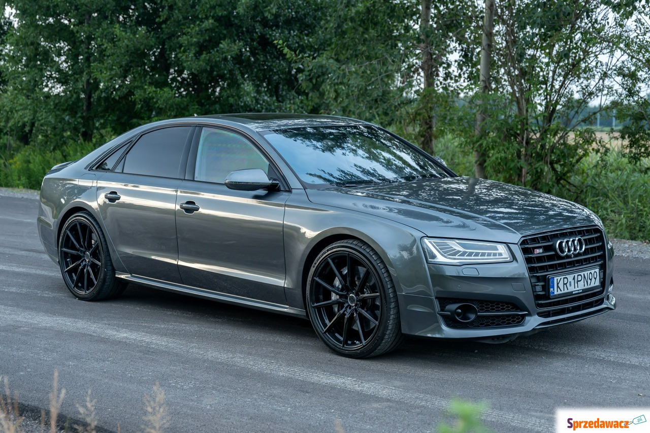 AUDI S8 Quattro 4.0 TFSI 605KM...