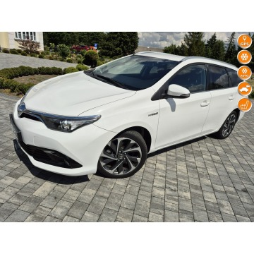 Toyota Auris - 1.8 hybrid  climatronic kamera grzane fotele