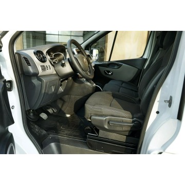 Renault Trafic 2018,  1.6 diesel - Na sprzedaż za 37 800 zł - Płock - zdjęcie 11