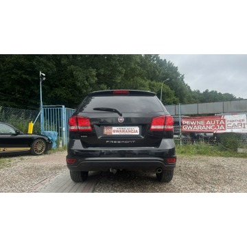 Fiat Freemont  SUV 2014,  2.0 diesel, automat - Na sprzedaż za 37 997 zł - Gdańsk - zdjęcie 11