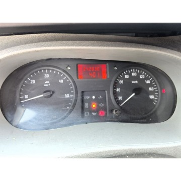 Opel Movano 2004,  3.0 diesel - Na sprzedaż za 15 800 zł - Nowy Sącz - zdjęcie 9