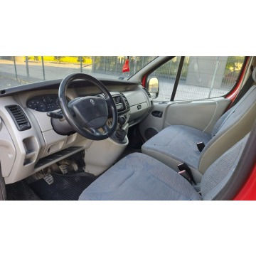 Renault Trafic  Bus 2004,  1.9 diesel - Na sprzedaż za 12 900 zł - Pabianice - zdjęcie 9