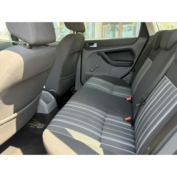 Ford Focus  Kombi 2009,  1.6 diesel - Na sprzedaż za 4 999,00 zł - Poznań - zdjęcie 11