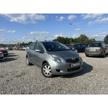 Toyota Yaris  Hatchback 2006,  1.3 benzyna - Na sprzedaż za 13 800 zł - Rawa Mazowiecka - zdjęcie 3