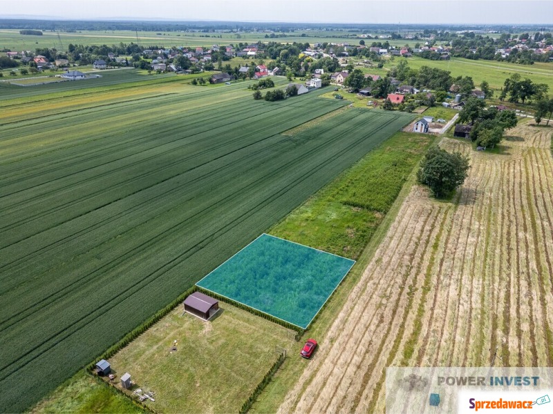 Na sprzedaż działka budowlana –...