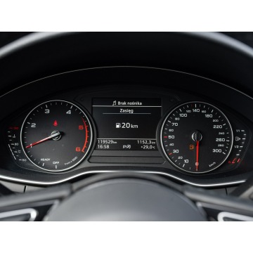 Audi A4  Kombi 2023,  2.0 diesel, automat - Na sprzedaż za 93 840 zł - Gdynia - zdjęcie 12