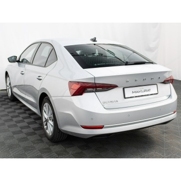 Skoda Octavia  Sedan/Limuzyna 2023,  1.5 benzyna - Na sprzedaż za 81 840 zł - Gdańsk - zdjęcie 4