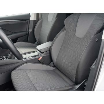 Skoda Octavia  Sedan/Limuzyna 2023,  1.5 benzyna - Na sprzedaż za 81 840 zł - Gdańsk - zdjęcie 11