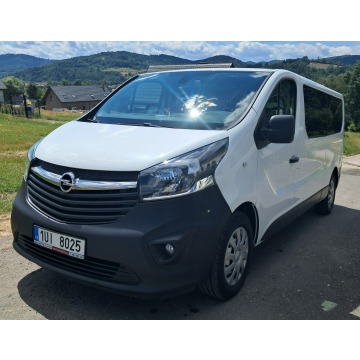 Opel Vivaro  Bus 2019,  1.6 diesel - Na sprzedaż za 57 900 zł - Cisiec - zdjęcie 2