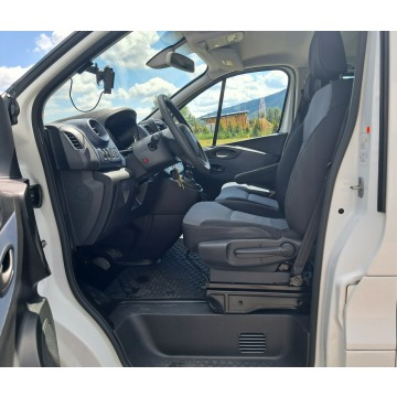 Opel Vivaro  Bus 2019,  1.6 diesel - Na sprzedaż za 57 900 zł - Cisiec - zdjęcie 5