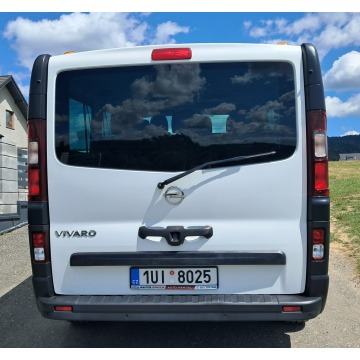 Opel Vivaro  Bus 2019,  1.6 diesel - Na sprzedaż za 57 900 zł - Cisiec - zdjęcie 8