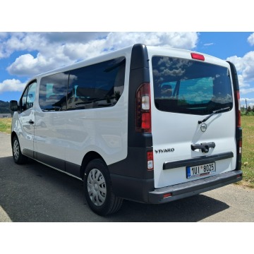 Opel Vivaro  Bus 2019,  1.6 diesel - Na sprzedaż za 57 900 zł - Cisiec - zdjęcie 9
