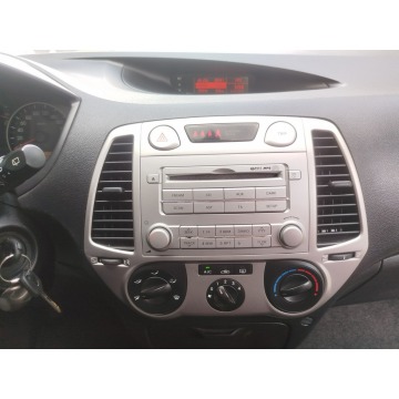 Hyundai i20  Hatchback 2010,  1.2 benzyna - Na sprzedaż za 9 500,00 zł - Toruń - zdjęcie 7