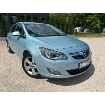 Opel Astra  Liftback 2010,  1.6 benzyna - Na sprzedaż za 21 900 zł - Starowa Góra - zdjęcie 4