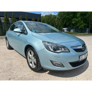 Opel Astra  Liftback 2010,  1.6 benzyna - Na sprzedaż za 21 900 zł - Starowa Góra - zdjęcie 8