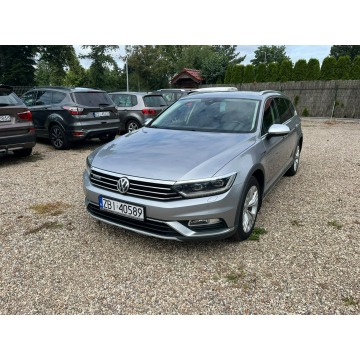Volkswagen Passat  Kombi 2019,  2.0 diesel, automat - Na sprzedaż za 69 900 zł - Białogard - zdjęcie 4