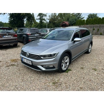 Volkswagen Passat  Kombi 2019,  2.0 diesel, automat - Na sprzedaż za 69 900 zł - Białogard - zdjęcie 5