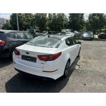 Kia Optima  Sedan/Limuzyna 2014,  1.7 diesel, automat - Na sprzedaż za 39 900 zł - Poznań - zdjęcie 2