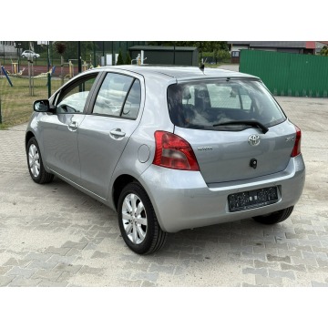 Toyota Yaris  Hatchback 2009,  1.0 benzyna - Na sprzedaż za 10 400 zł - Knurów - zdjęcie 5
