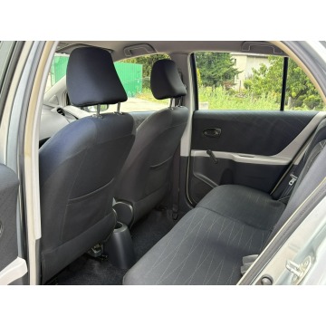Toyota Yaris  Hatchback 2009,  1.0 benzyna - Na sprzedaż za 10 400 zł - Knurów - zdjęcie 9