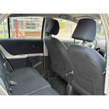 Toyota Yaris  Hatchback 2009,  1.0 benzyna - Na sprzedaż za 10 400 zł - Knurów - zdjęcie 11
